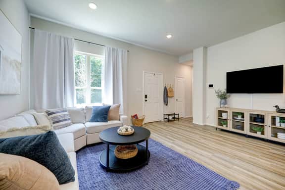 Lake Conroe Getaway Sleeps 13 | Pet | 5 Mins Water